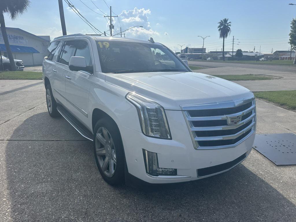 used 2019 Cadillac Escalade ESV car, priced at $30,000