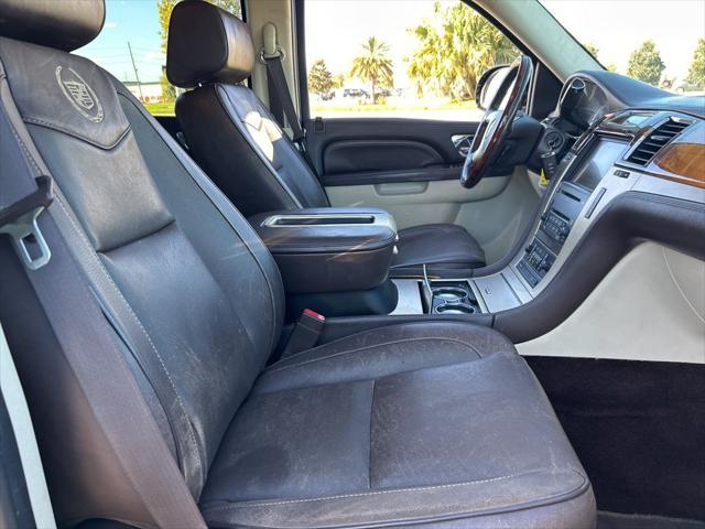 used 2010 Cadillac Escalade ESV car, priced at $17,500