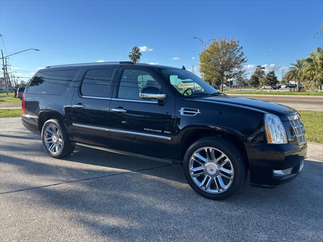 used 2010 Cadillac Escalade ESV car, priced at $17,500