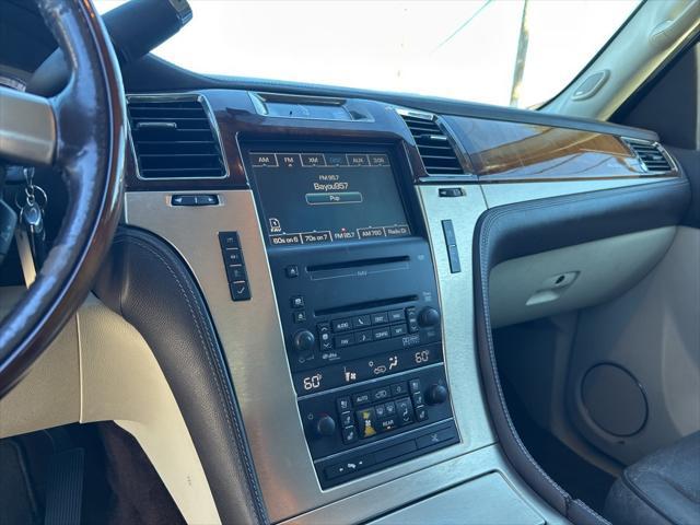 used 2010 Cadillac Escalade ESV car, priced at $17,500