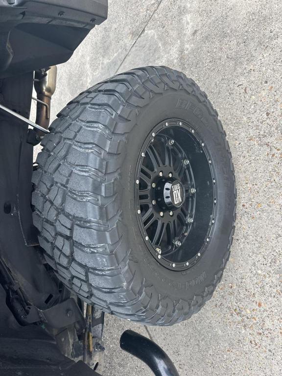 used 2006 Hummer H2 car, priced at $16,000