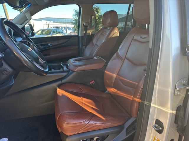 used 2015 Cadillac Escalade ESV car, priced at $22,795