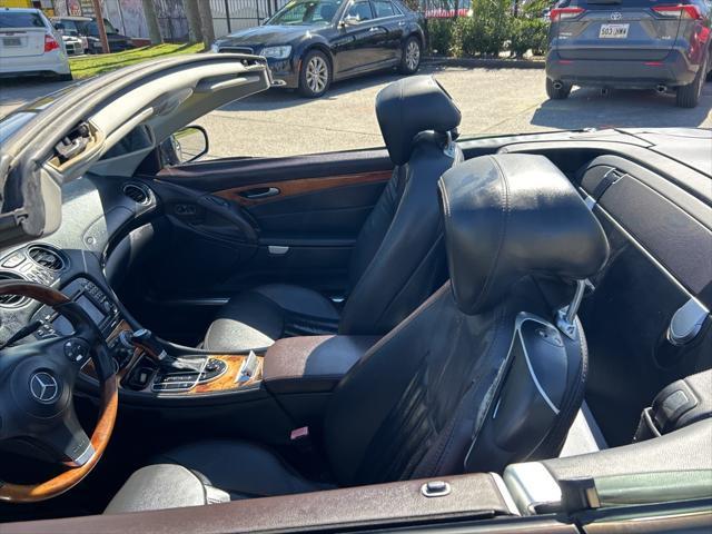 used 2009 Mercedes-Benz SL-Class car, priced at $19,500