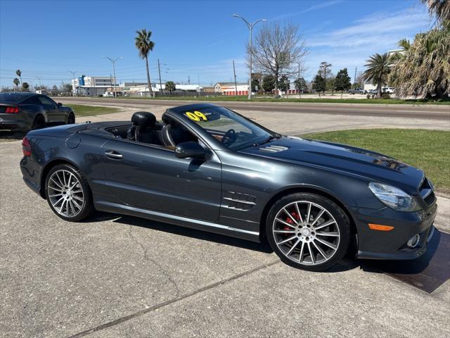 used 2009 Mercedes-Benz SL-Class car, priced at $19,500