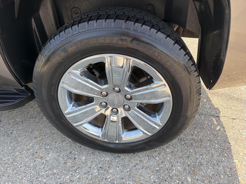 used 2014 GMC Yukon car, priced at $15,990