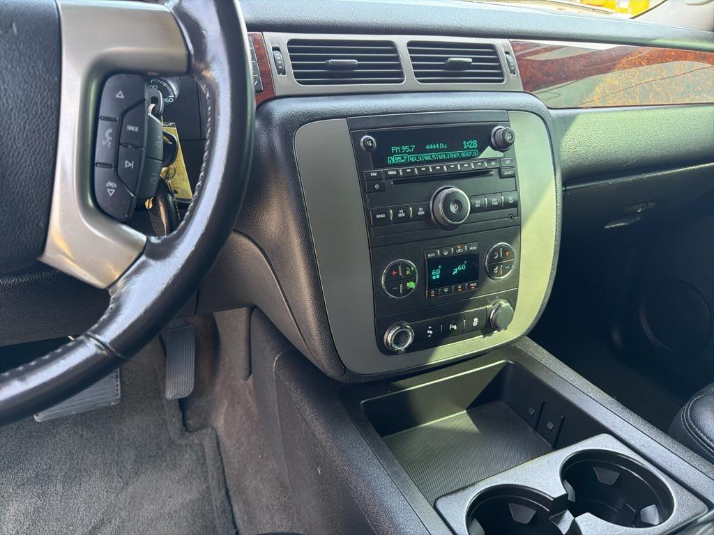 used 2014 GMC Yukon car, priced at $15,990