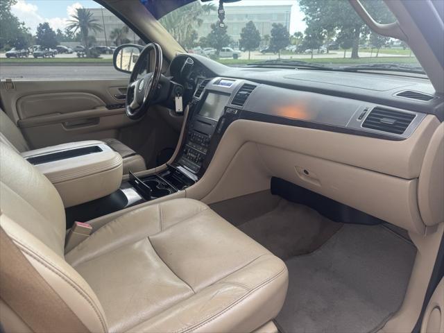 used 2010 Cadillac Escalade car, priced at $7,400