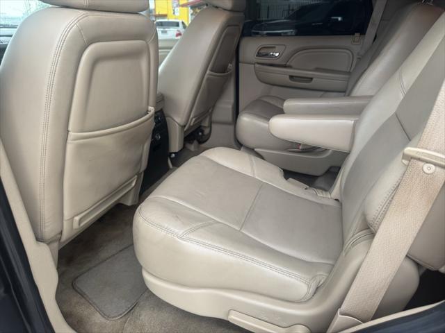used 2010 Cadillac Escalade car, priced at $7,400