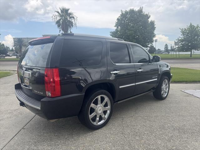 used 2010 Cadillac Escalade car, priced at $7,400