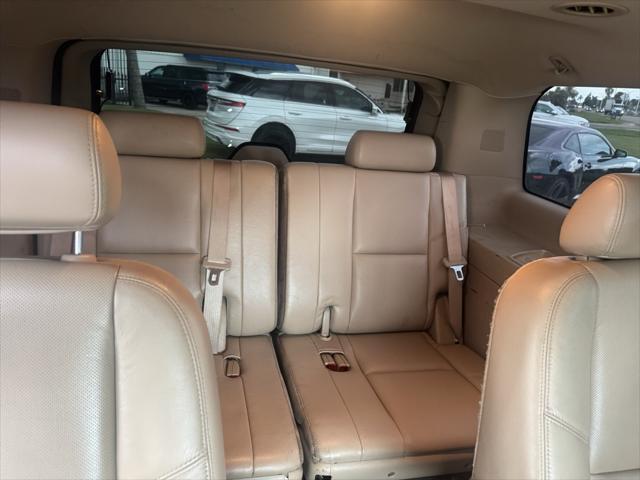 used 2010 Cadillac Escalade car, priced at $7,400