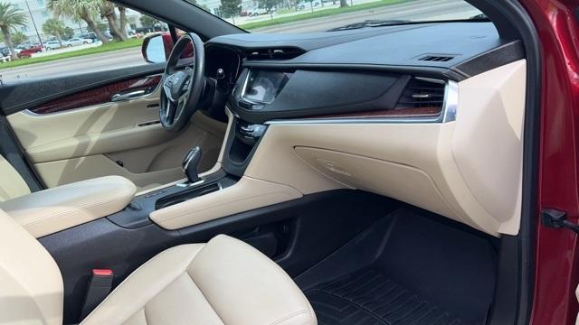 used 2017 Cadillac XT5 car, priced at $17,107