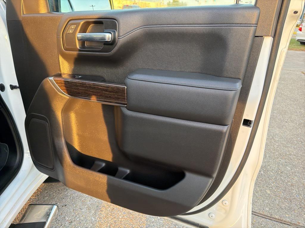 used 2022 GMC Sierra 1500 car, priced at $30,990