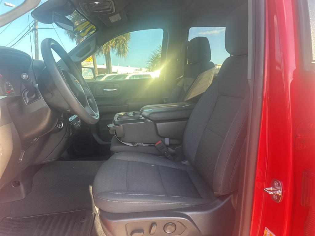 used 2024 Chevrolet Silverado 1500 car, priced at $29,990