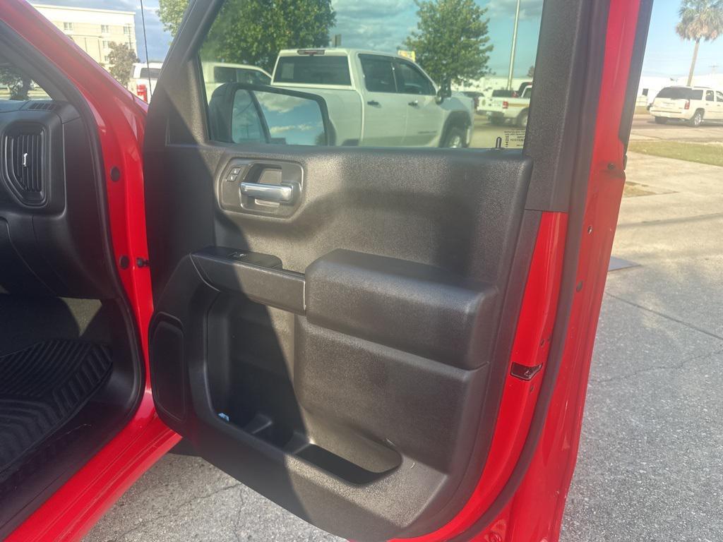 used 2024 Chevrolet Silverado 1500 car, priced at $29,990