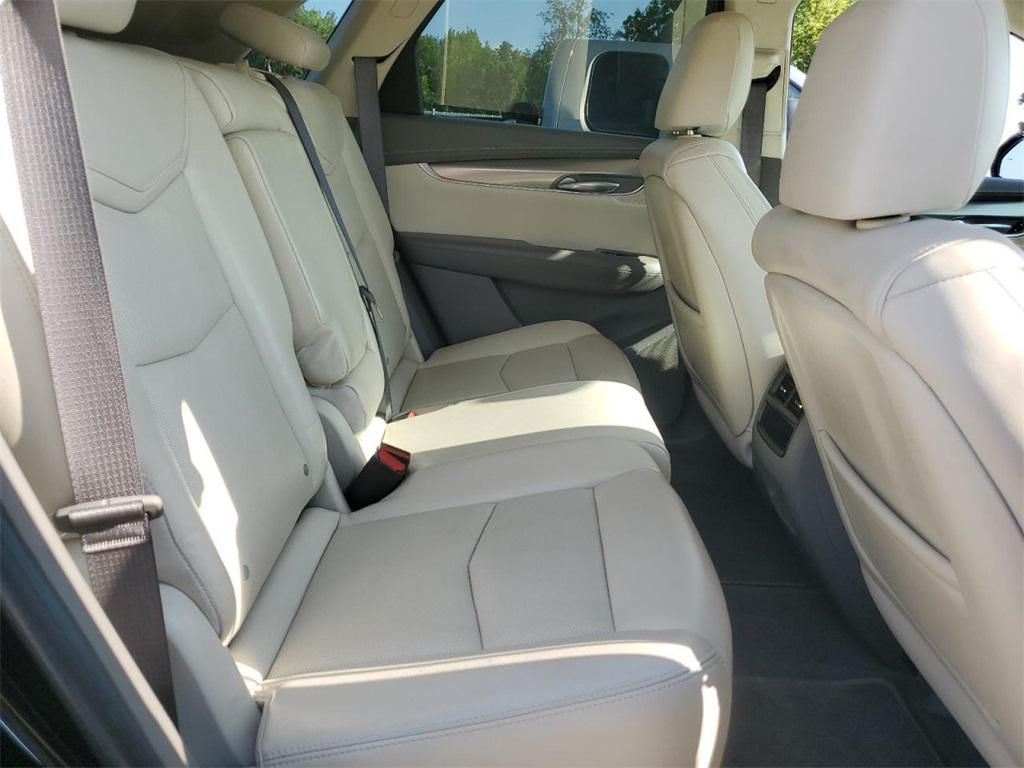 used 2017 Cadillac XT5 car, priced at $17,990