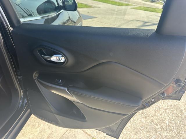 used 2020 Jeep Cherokee car, priced at $17,490
