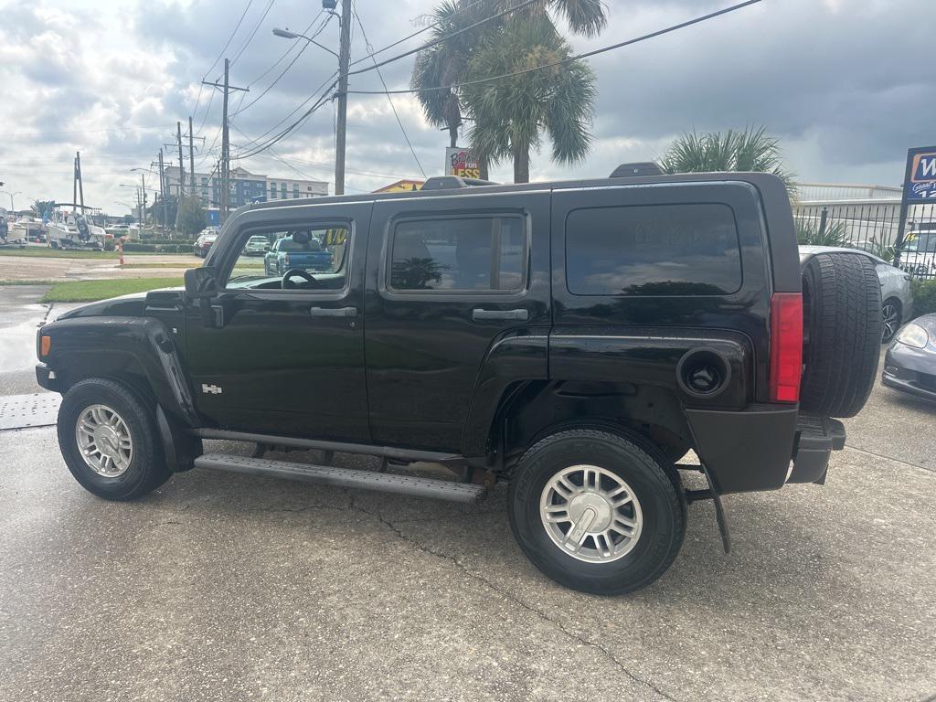 used 2007 Hummer H3 car, priced at $9,900
