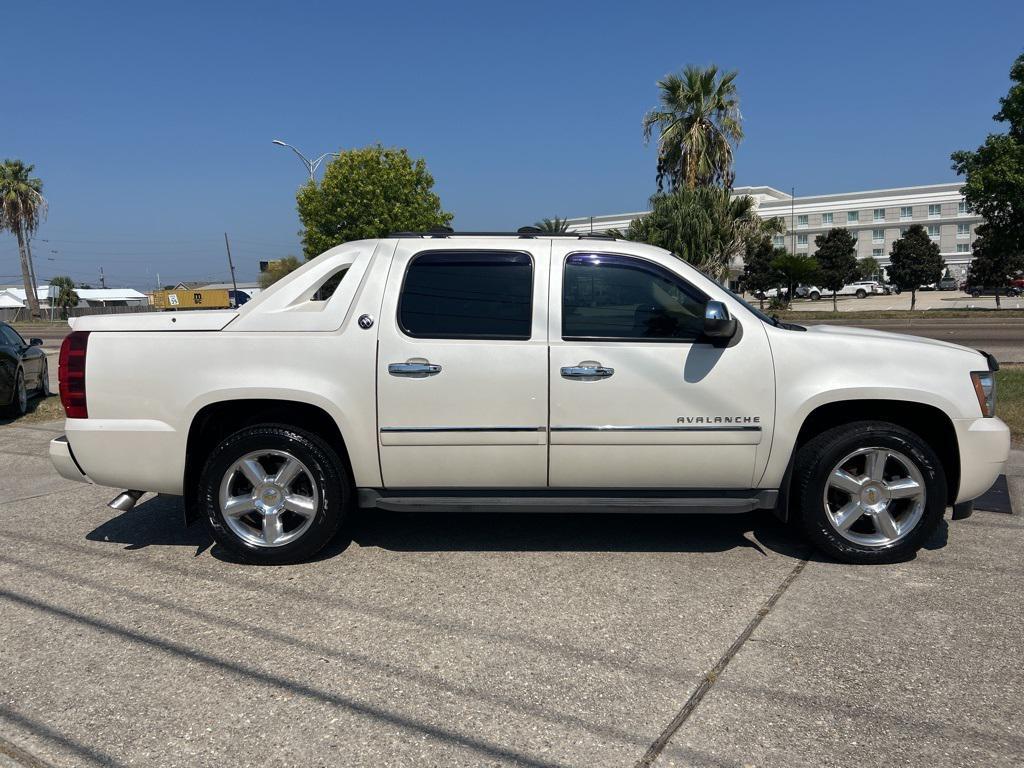 used 2013 Chevrolet Avalanche car, priced at $19,990