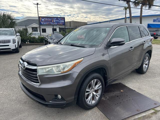 used 2015 Toyota Highlander car, priced at $17,500