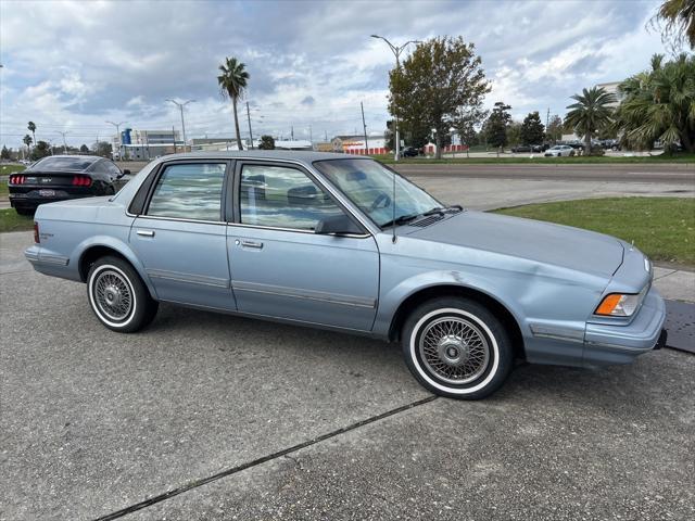 used 1995 Buick Century car, priced at $2,990