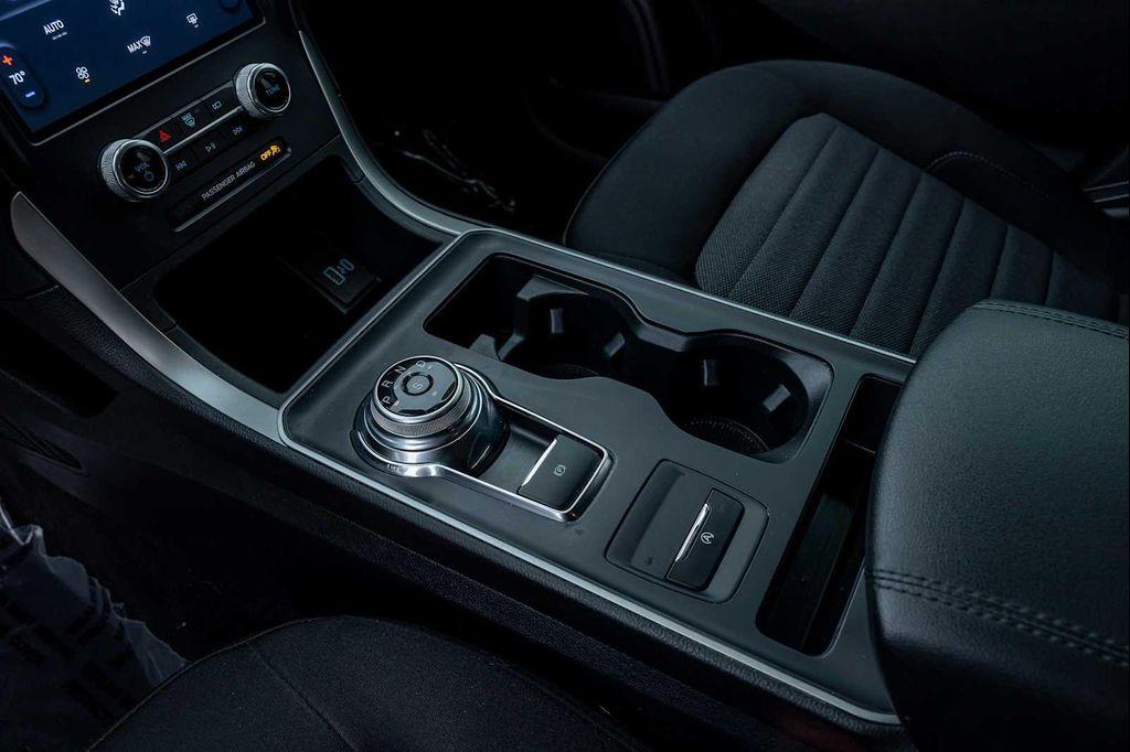 used 2021 Ford Edge car, priced at $18,999