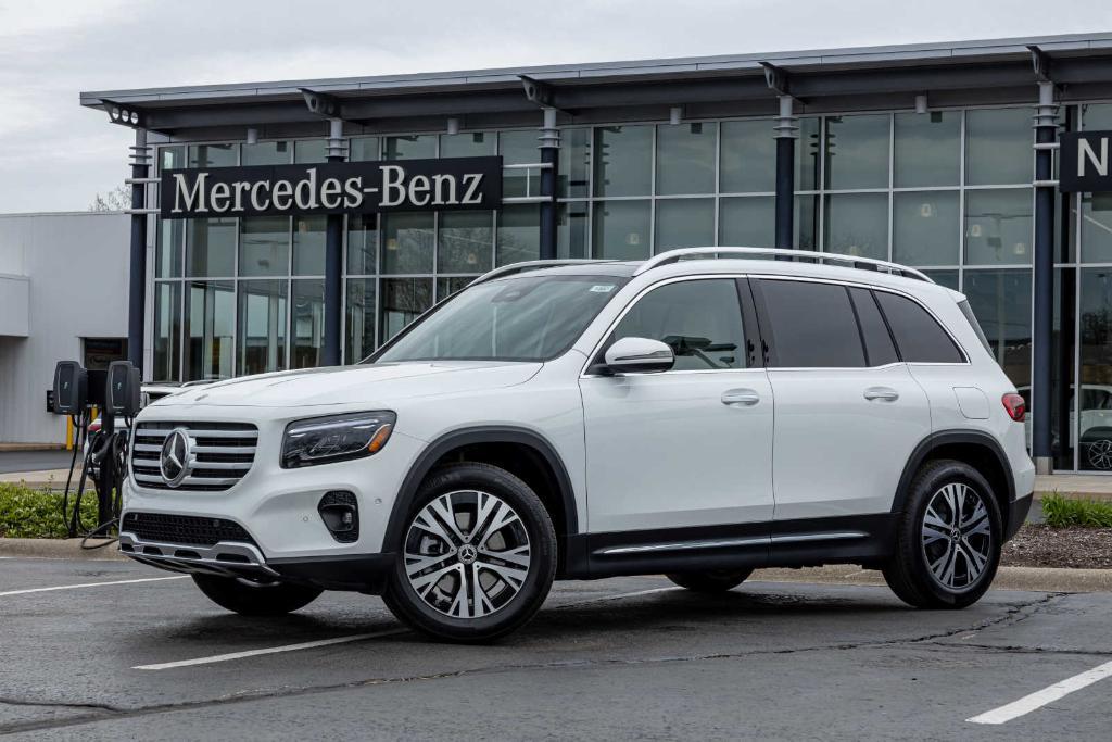 new 2024 Mercedes-Benz GLB 250 car, priced at $47,576