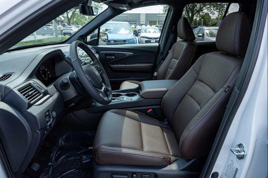 new 2025 Honda Ridgeline car, priced at $42,135