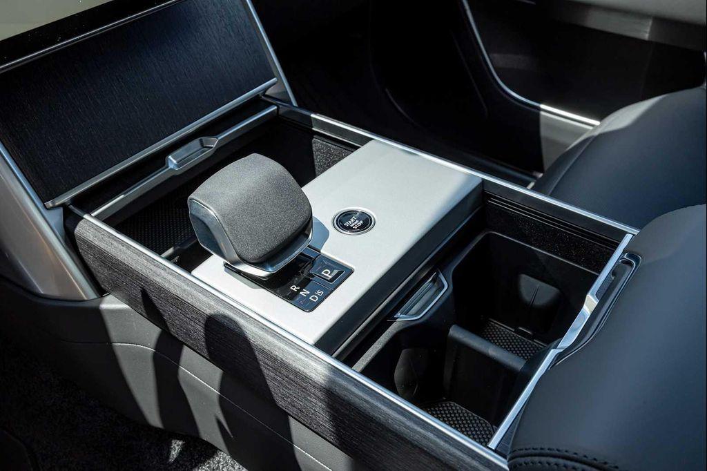 new 2025 Land Rover Range Rover car, priced at $143,970