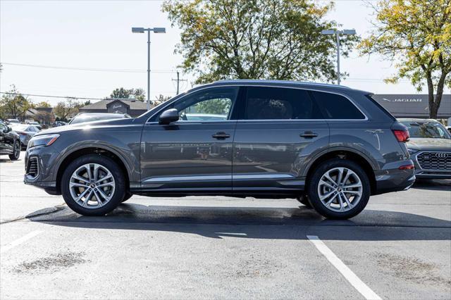 new 2025 Audi Q7 car, priced at $75,925