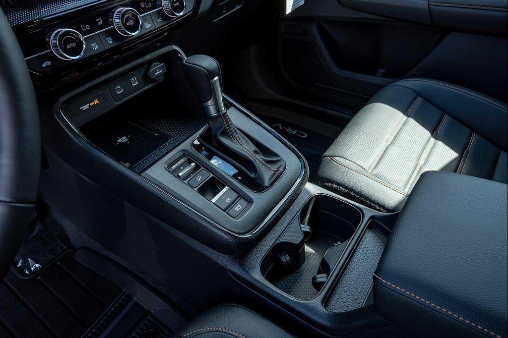 new 2026 Honda CR-V Hybrid car, priced at $43,700