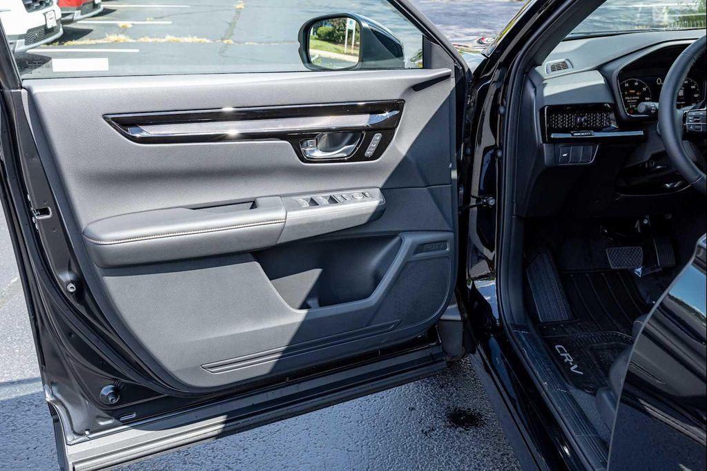 new 2026 Honda CR-V Hybrid car, priced at $43,700