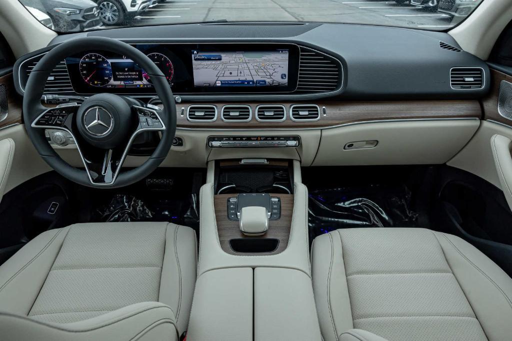 new 2024 Mercedes-Benz GLE 450 car, priced at $70,214