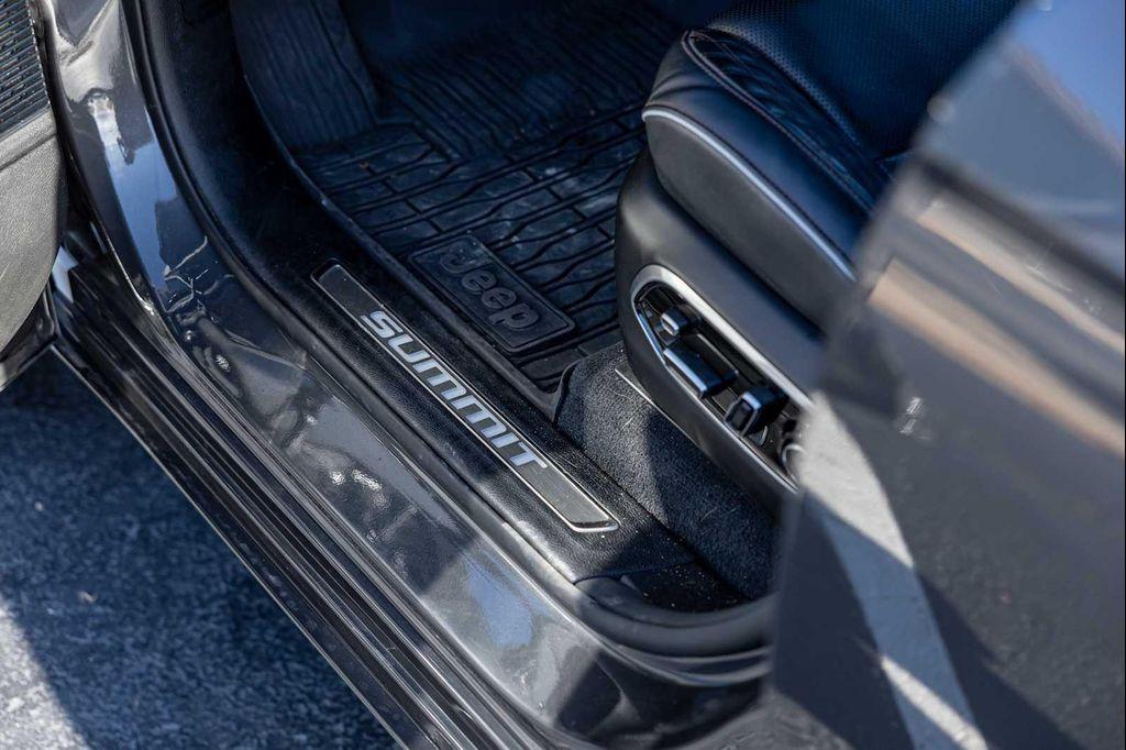 used 2022 Jeep Grand Cherokee car, priced at $42,593
