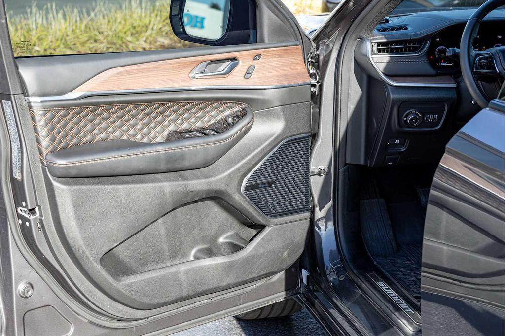 used 2022 Jeep Grand Cherokee car, priced at $42,593