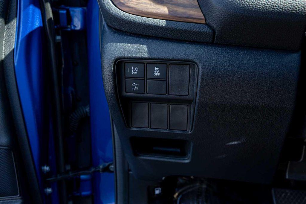 used 2022 Honda CR-V car, priced at $28,800