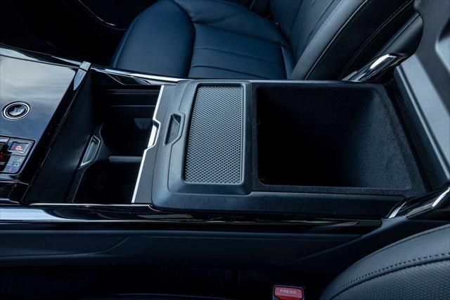 new 2025 Land Rover Range Rover Sport car, priced at $93,380