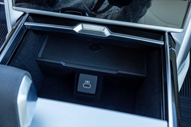 new 2025 Land Rover Range Rover car, priced at $129,295