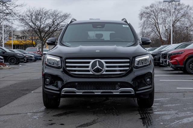 new 2024 Mercedes-Benz GLB 250 car, priced at $45,900