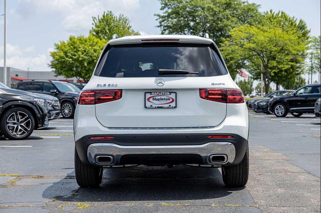 new 2025 Mercedes-Benz GLB 250 car, priced at $48,495