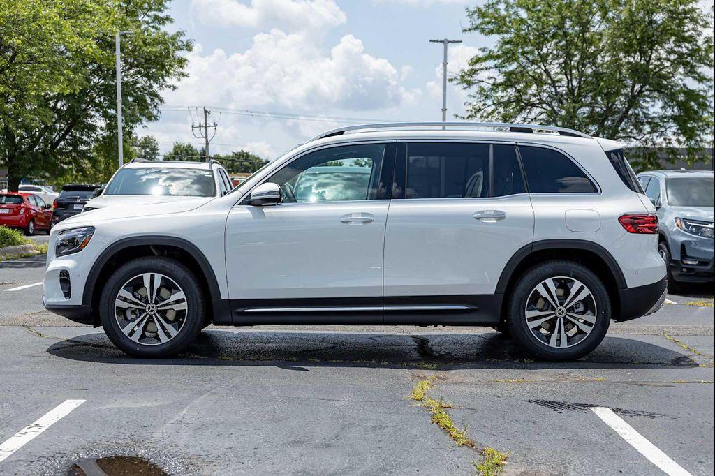new 2025 Mercedes-Benz GLB 250 car, priced at $48,495