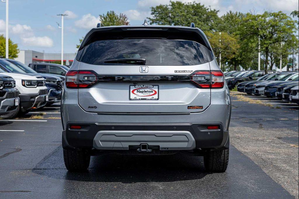 used 2024 Honda Pilot car, priced at $44,500