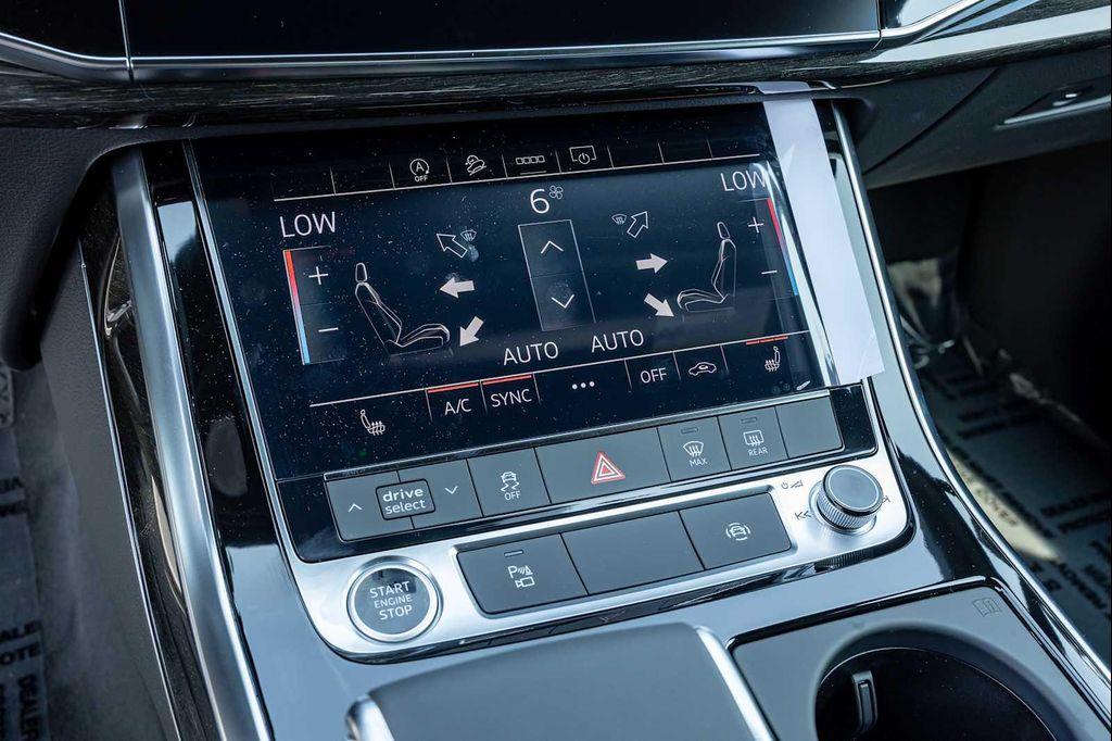 new 2025 Audi Q7 car, priced at $61,025