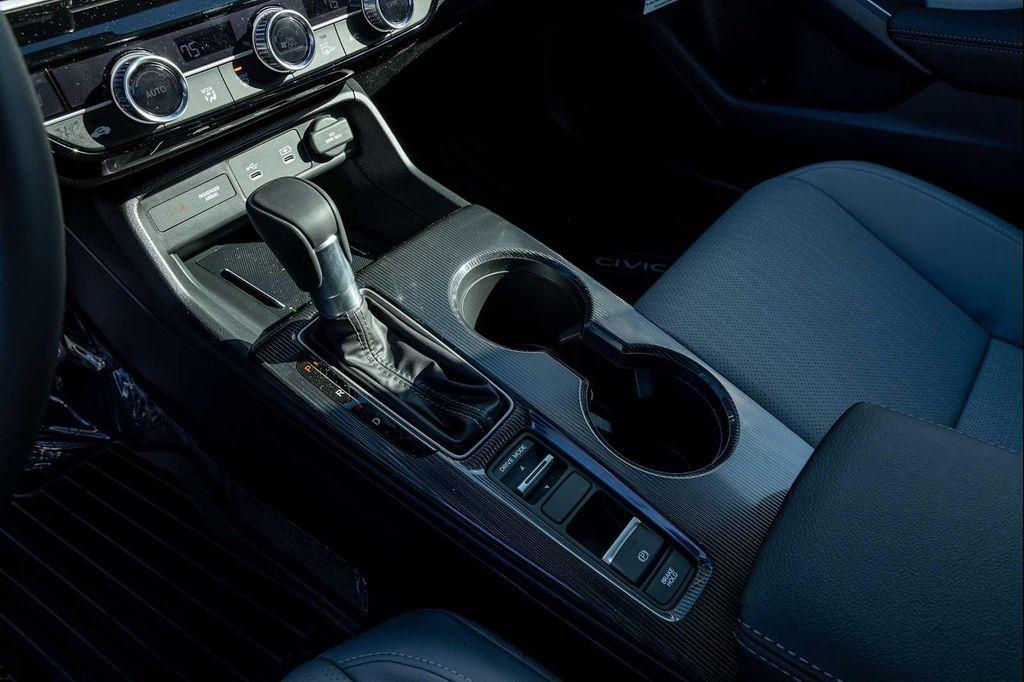 new 2026 Honda Civic Hybrid car, priced at $33,190