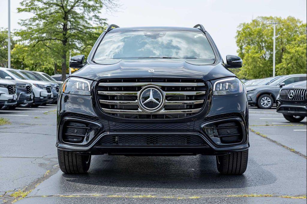 new 2025 Mercedes-Benz GLS 450 car, priced at $91,716
