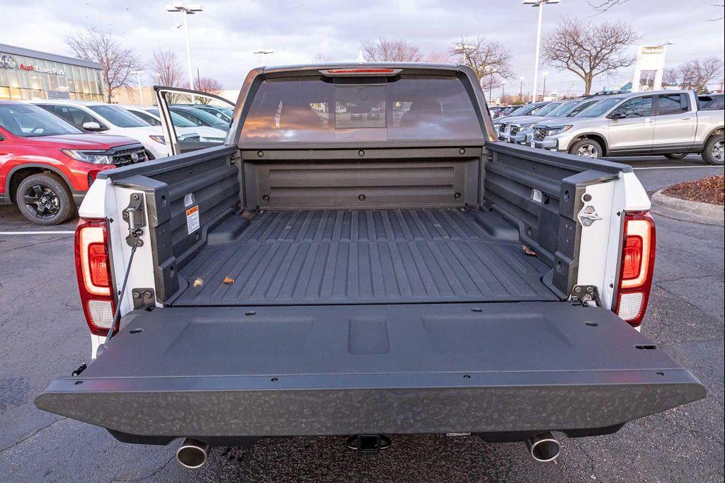 new 2025 Honda Ridgeline car, priced at $44,285
