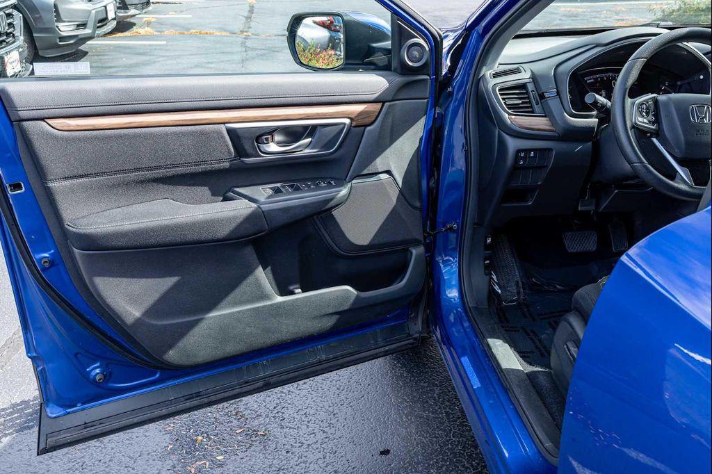 used 2020 Honda CR-V car, priced at $26,999