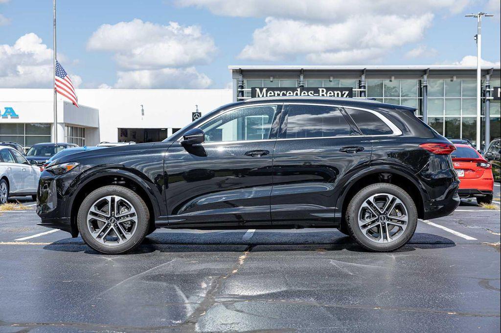 new 2025 Audi Q5 car, priced at $54,886