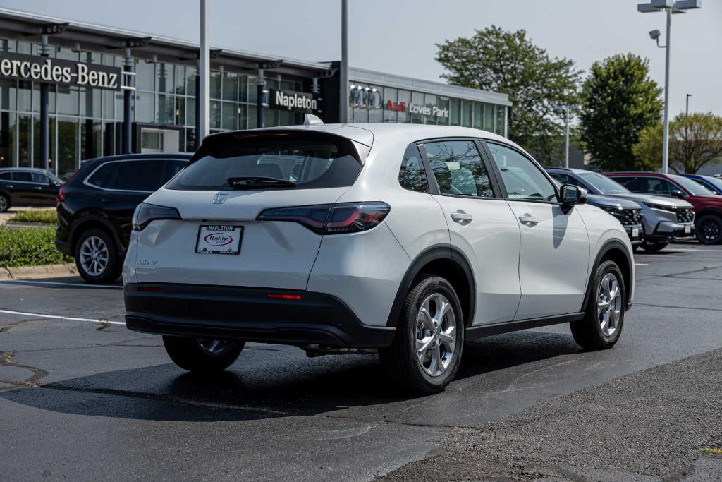 new 2025 Honda HR-V car, priced at $27,555