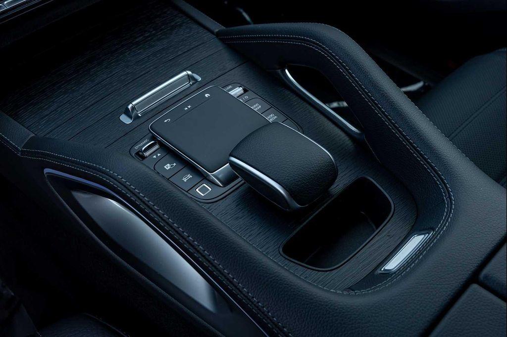 new 2026 Mercedes-Benz GLE 450 car, priced at $92,180