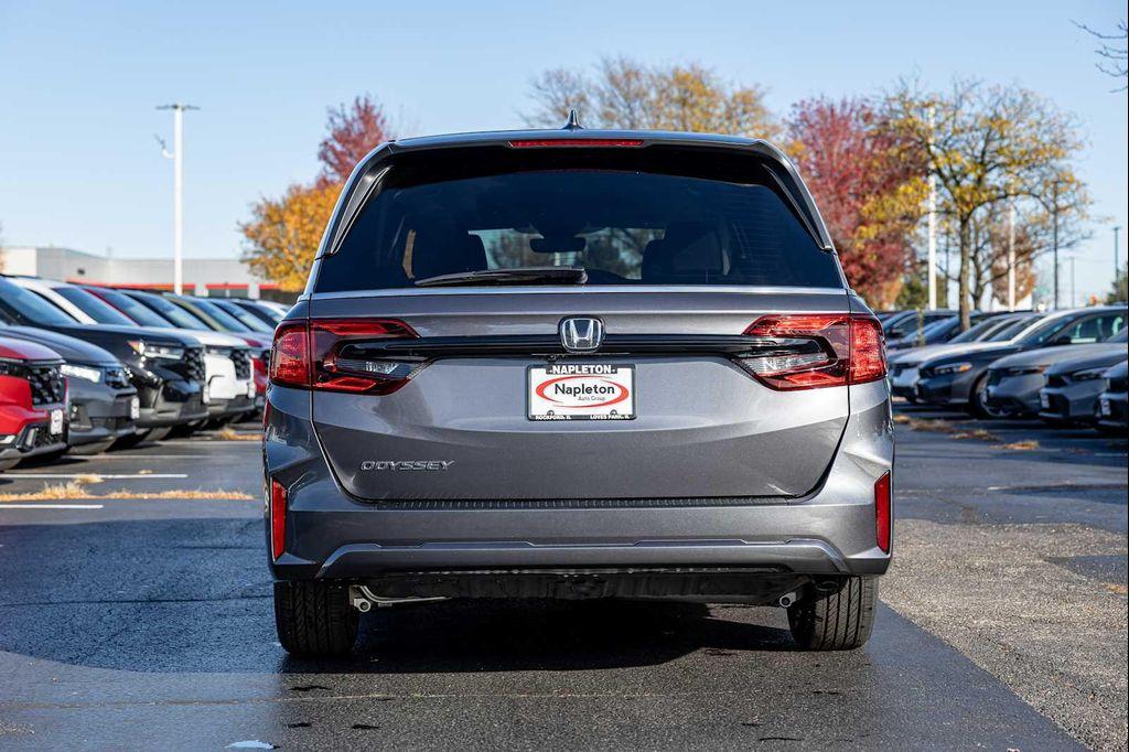 new 2026 Honda Odyssey car, priced at $42,290
